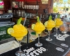 Copas de mango en la barra de El Cubano, El Botánico de Ramón y Marisol
